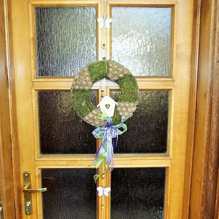 Anna Apartman *